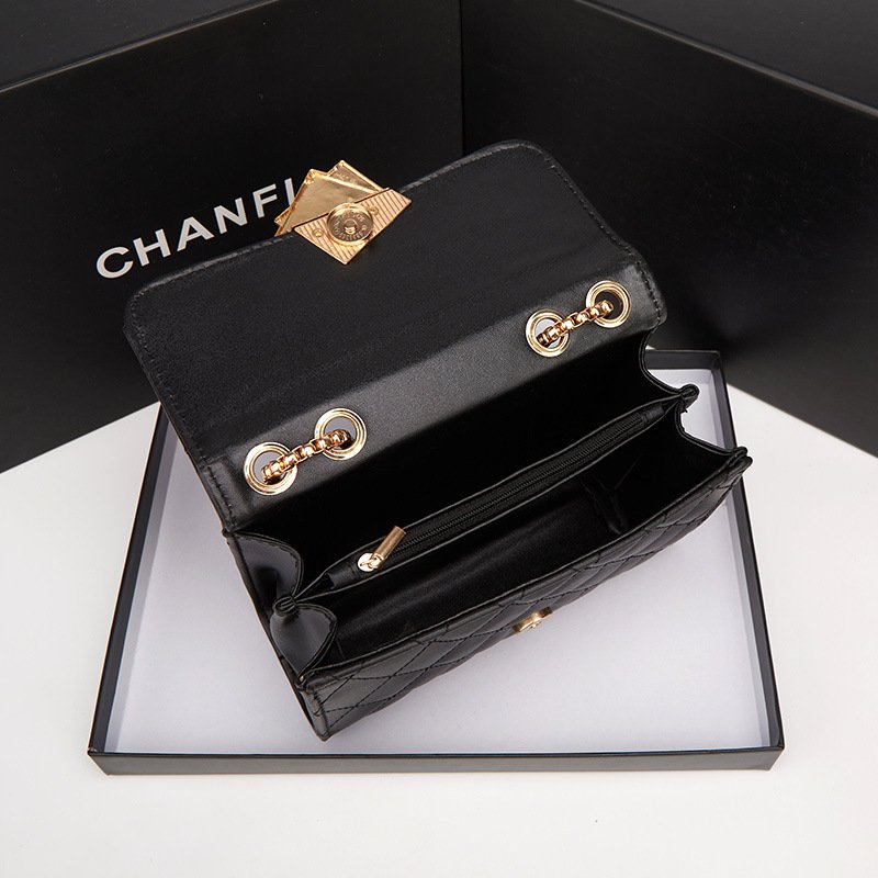 Summer Luxury Vintage Small Square Crossbody Bags Mini Women Handbag - Image 2